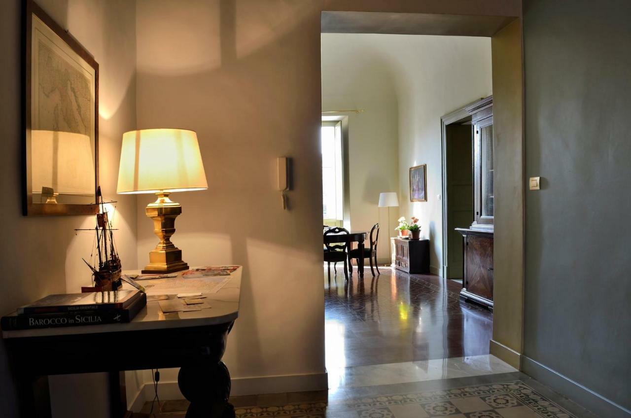 Don Giovanni Charme Apartment Катания Экстерьер фото