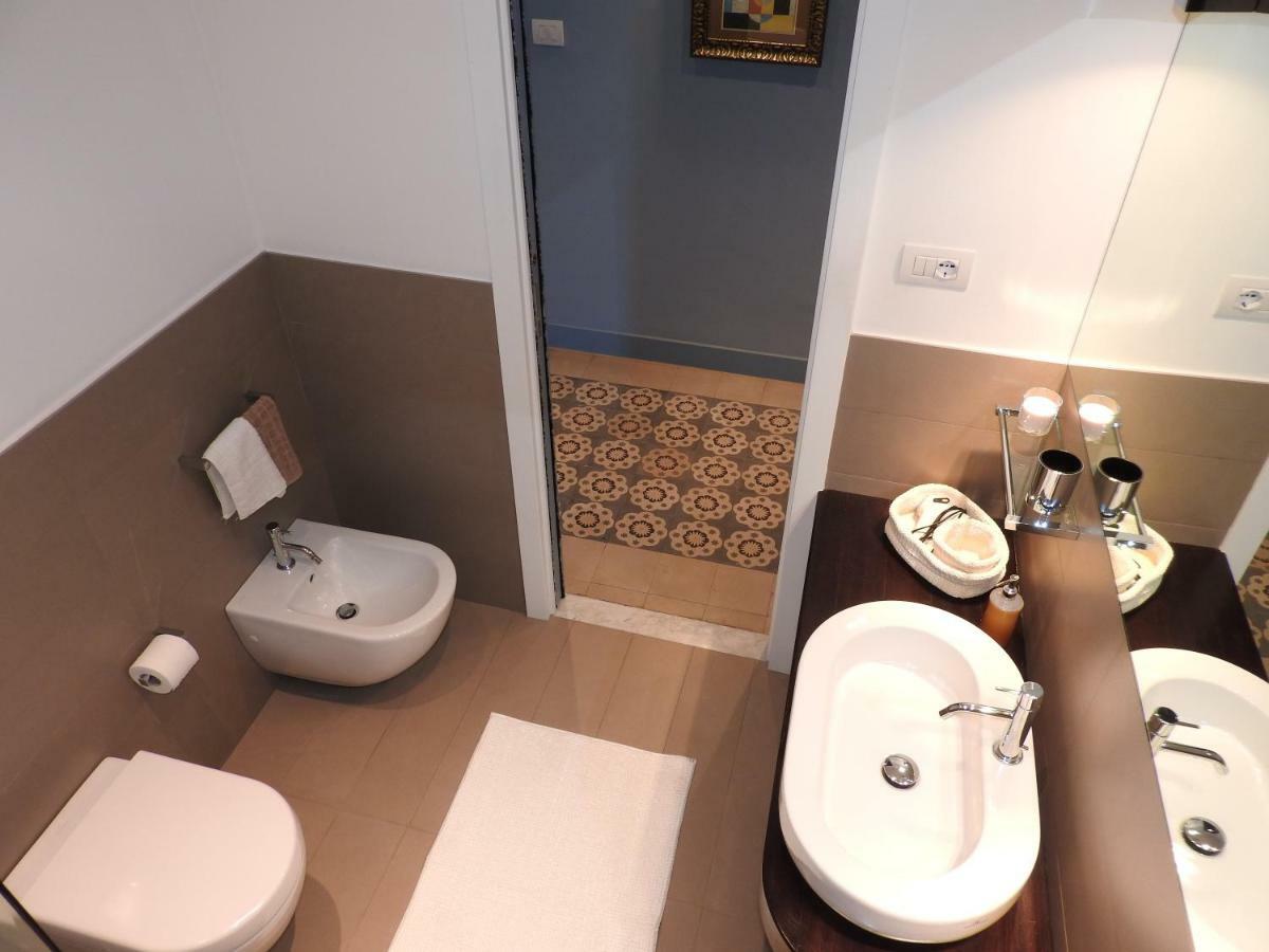 Don Giovanni Charme Apartment Катания Экстерьер фото